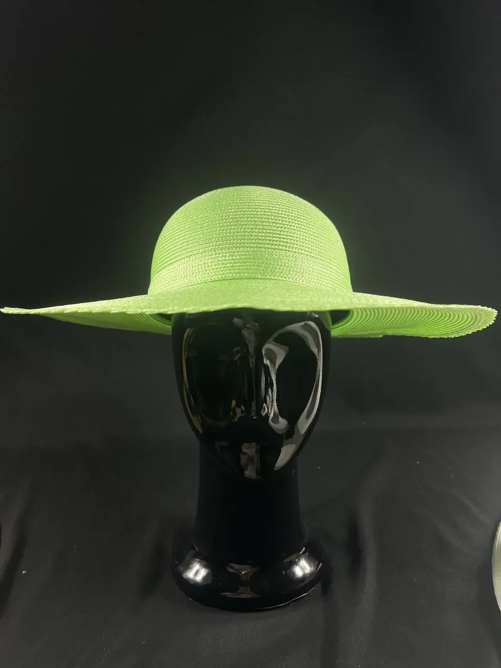 Vintage Wide Brim Green Sun Hat 100% Polypropylene Made in Taiwan